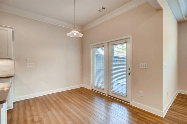 Building Photo - 2255 Emerald Sky Dr