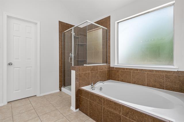 Building Photo - 1423 Winterwood Dr