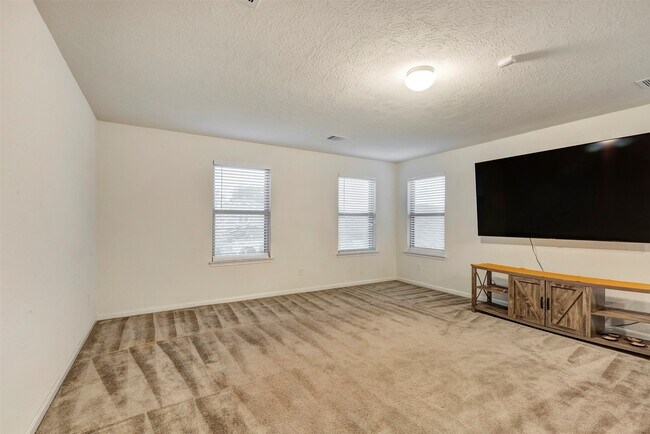 Building Photo - 2542 White Bluff Ln