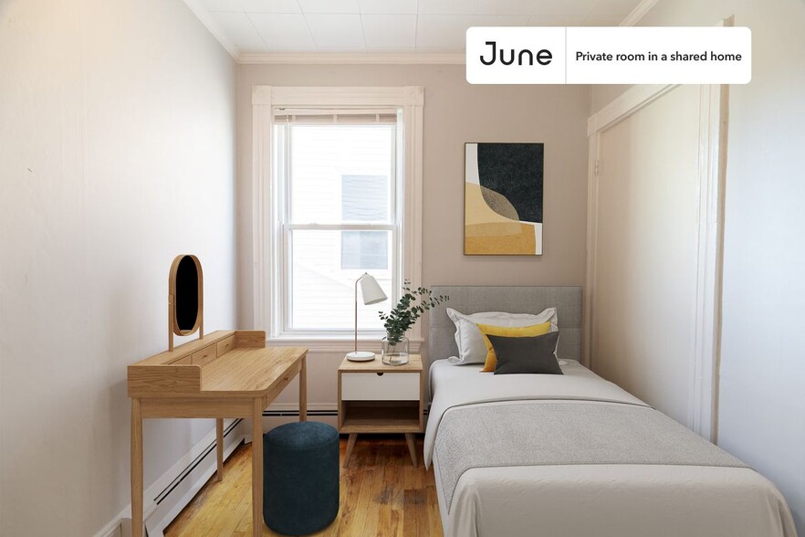 Primary Photo - Private bedroom in 3 bed/1 bath Home
