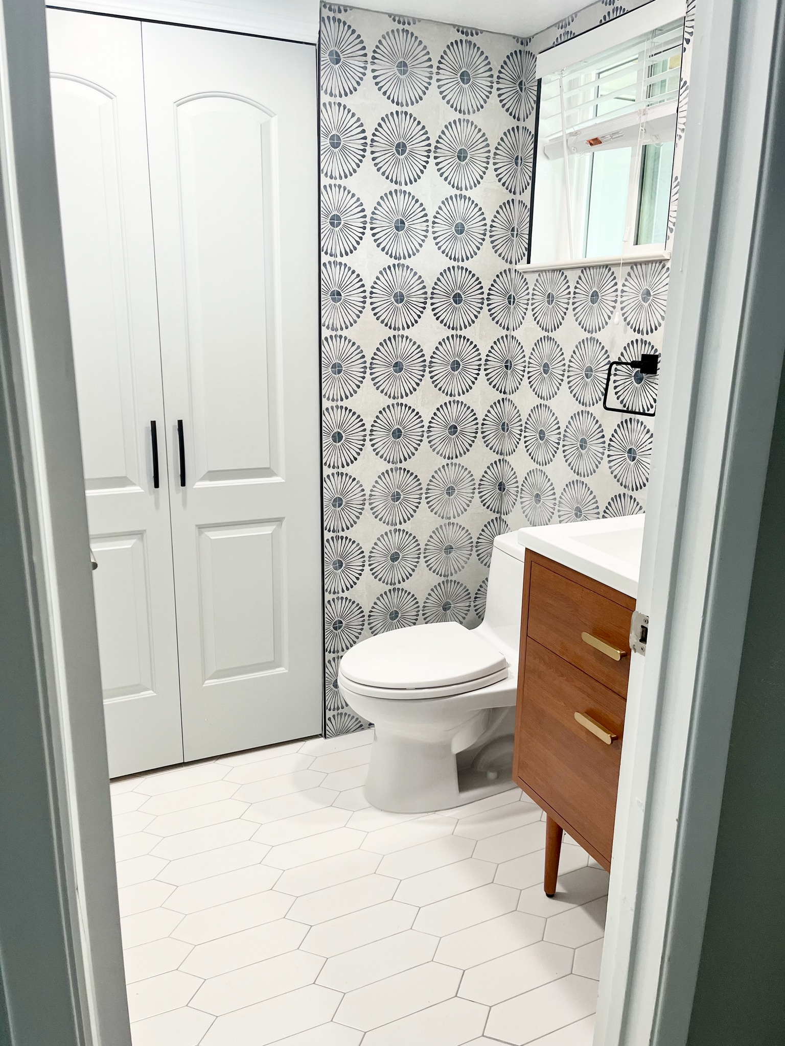 Building Photo - 2078 S Delaware St