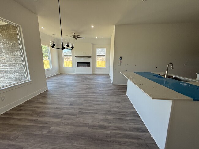 Building Photo - 512 West Gosling Isle