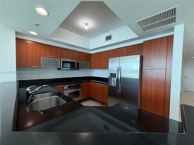 Building Photo - 15051 Royal Oaks Ln