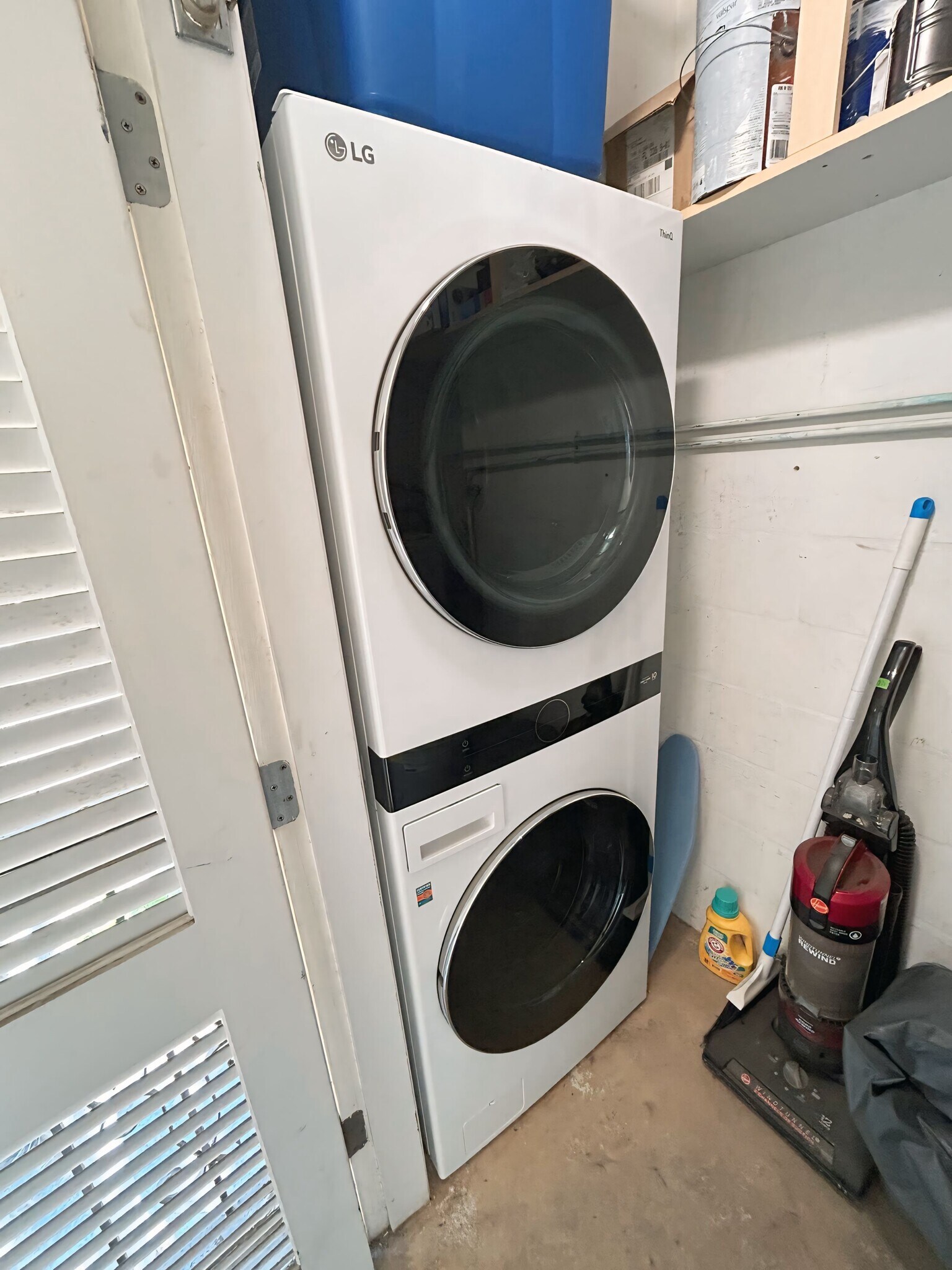 Building Photo - 5304 W Kennedy Blvd