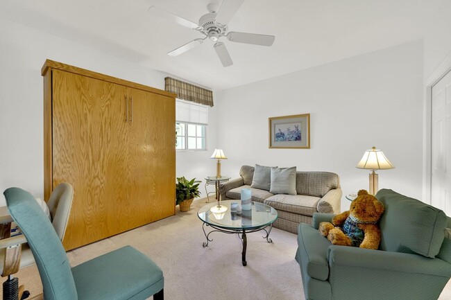 Building Photo - Seasonal 3br 2bath Condo in Harbor Lakes C...