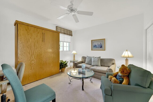 Building Photo - Seasonal 3br 2bath Condo in Harbor Lakes Community