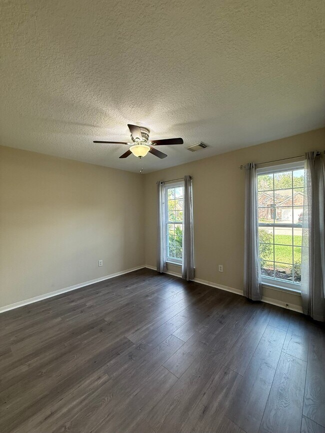 Building Photo - 5730 Forest Timbers Dr