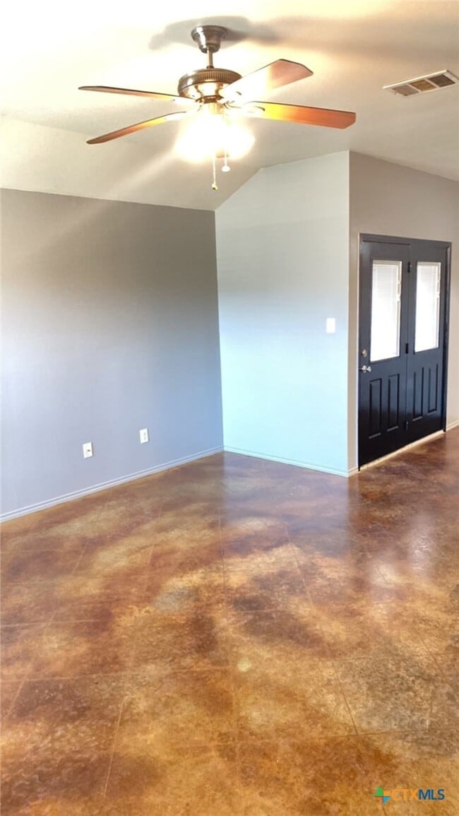 Building Photo - 6208 Temora Loop