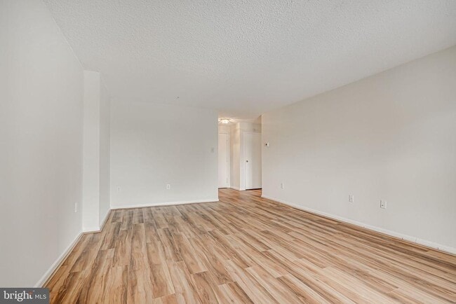 Building Photo - 200 N Pickett St