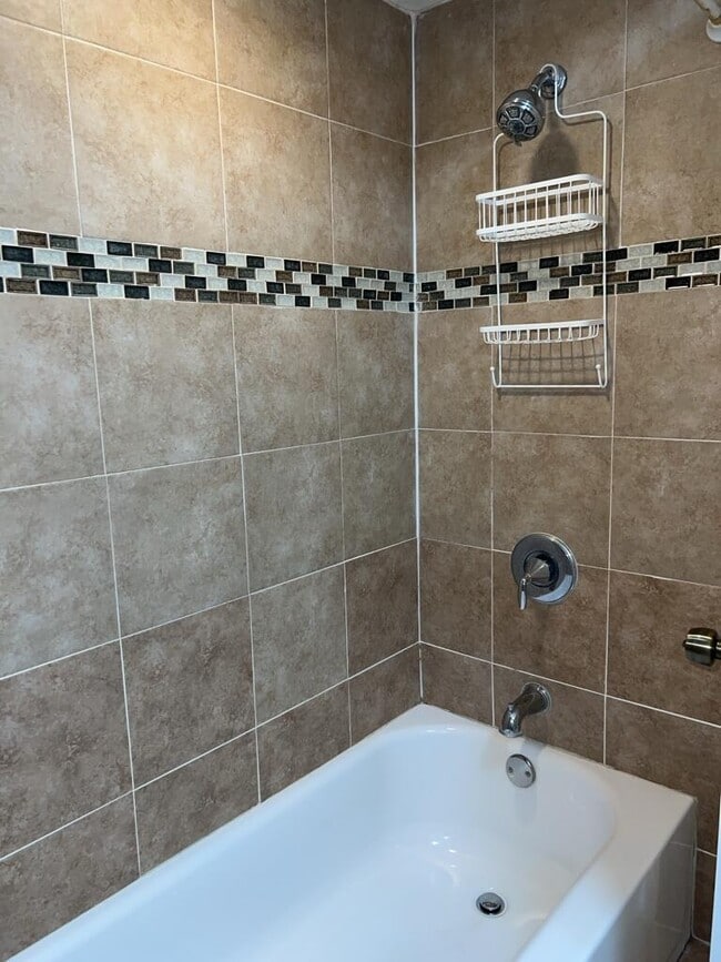 Building Photo - 3094 Bermwood Ln
