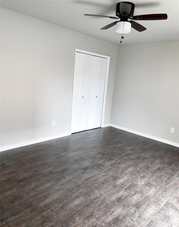 Building Photo - 8067 Meadow Rd