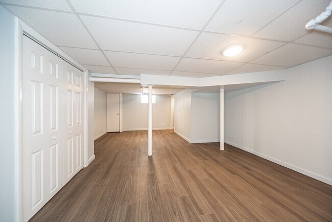 Building Photo - 15 Essex St