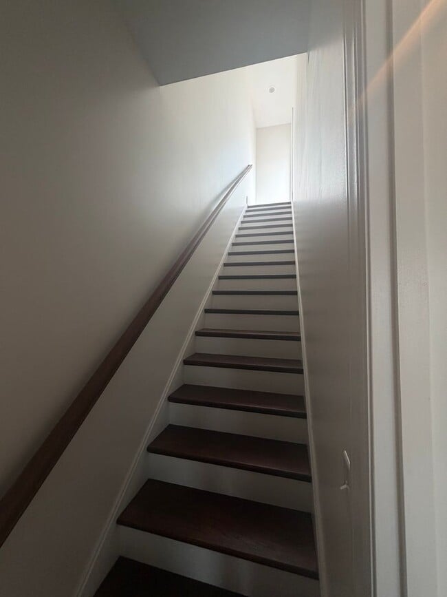 Building Photo - Luxury 3 Bedroom Condo in the Heart of Lawrenceville