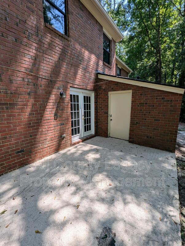 Building Photo - 774 Yorkshire Ln