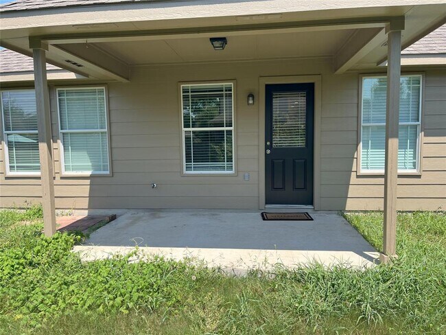 Building Photo - 2375 Garlic Creek Dr