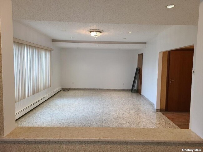 Building Photo - 131 Lexington Ave