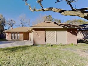 Building Photo - 15835 Fox Springs Dr