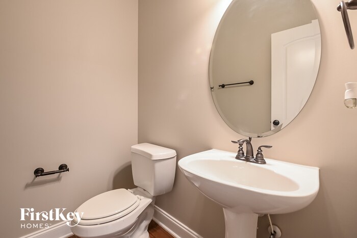 Building Photo - 1011 Bridlemine Dr