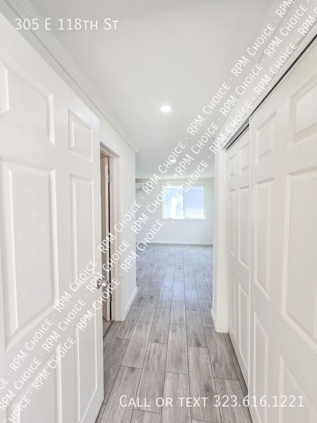 Building Photo - 305 E 118th St