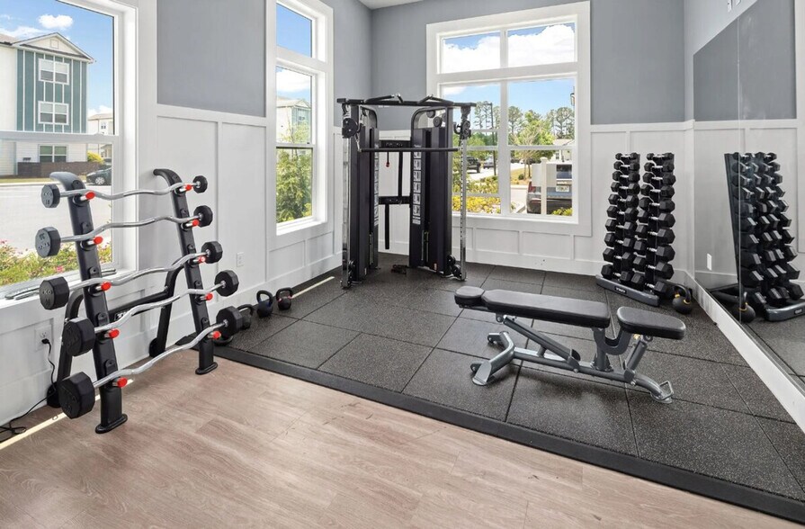 Building Photo - 8355 Coventry Ct