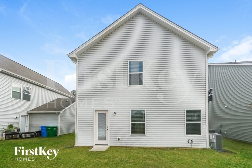 Building Photo - 3978 Tersk Dr