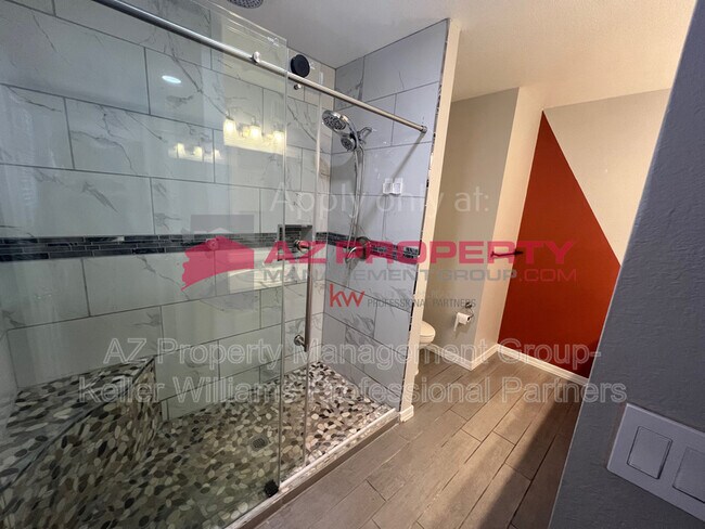 Building Photo - 5431 W Cochise Dr