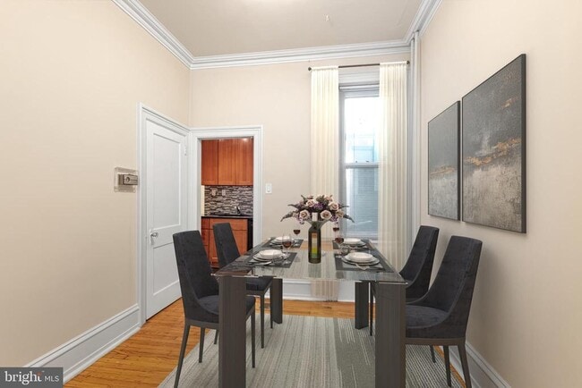 Primary Photo - 2433 Fairmount Ave