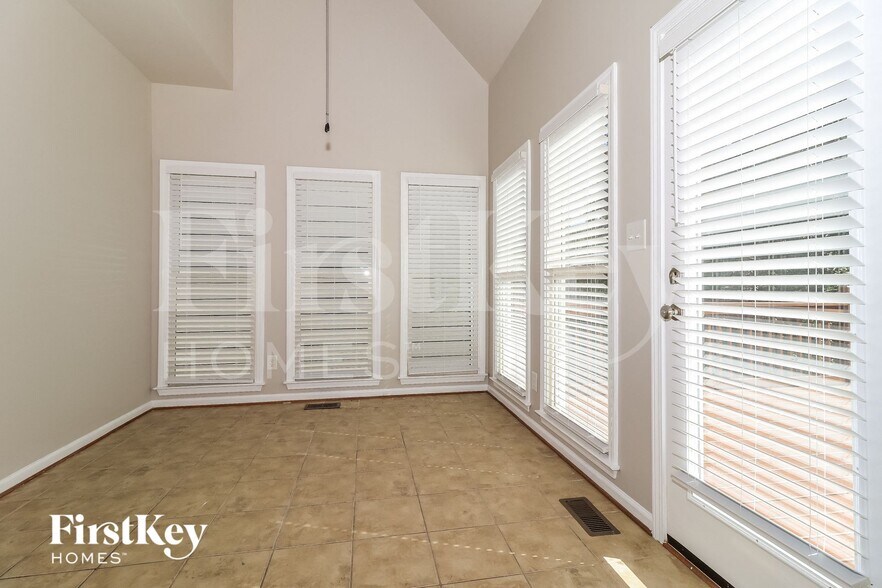 Building Photo - 164 Pinnacle Point Ct