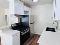 Building Photo - 407 N Avenue 50