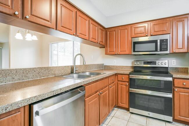 Building Photo - 810 Grand Cayman Ct