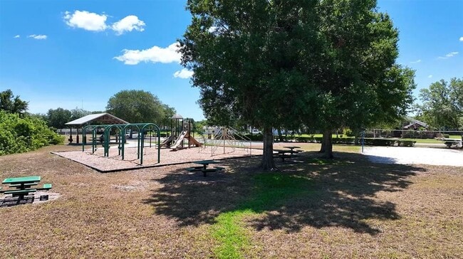 Building Photo - 14265 17th Ct E