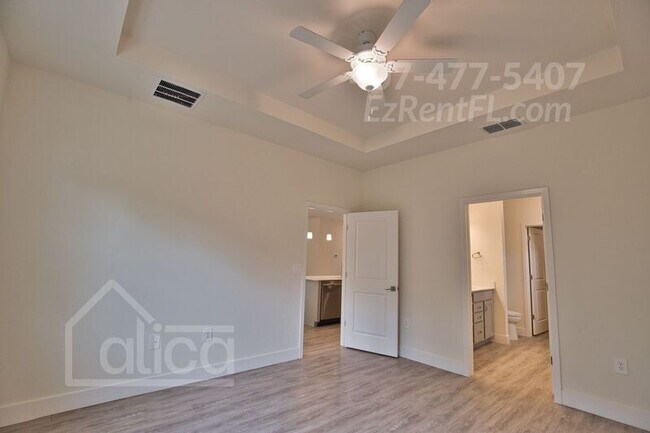 Building Photo - 5164 Tolson St