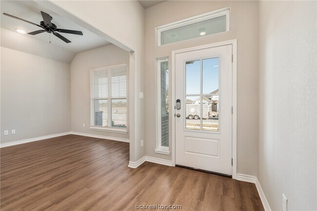 Building Photo - 3421 Utah Ct