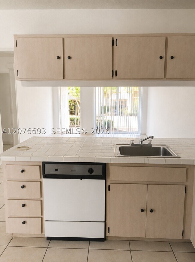 Building Photo - 15401 SW 81st Cir Ln