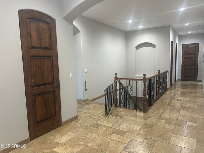 Building Photo - 2840 E Jade Pl