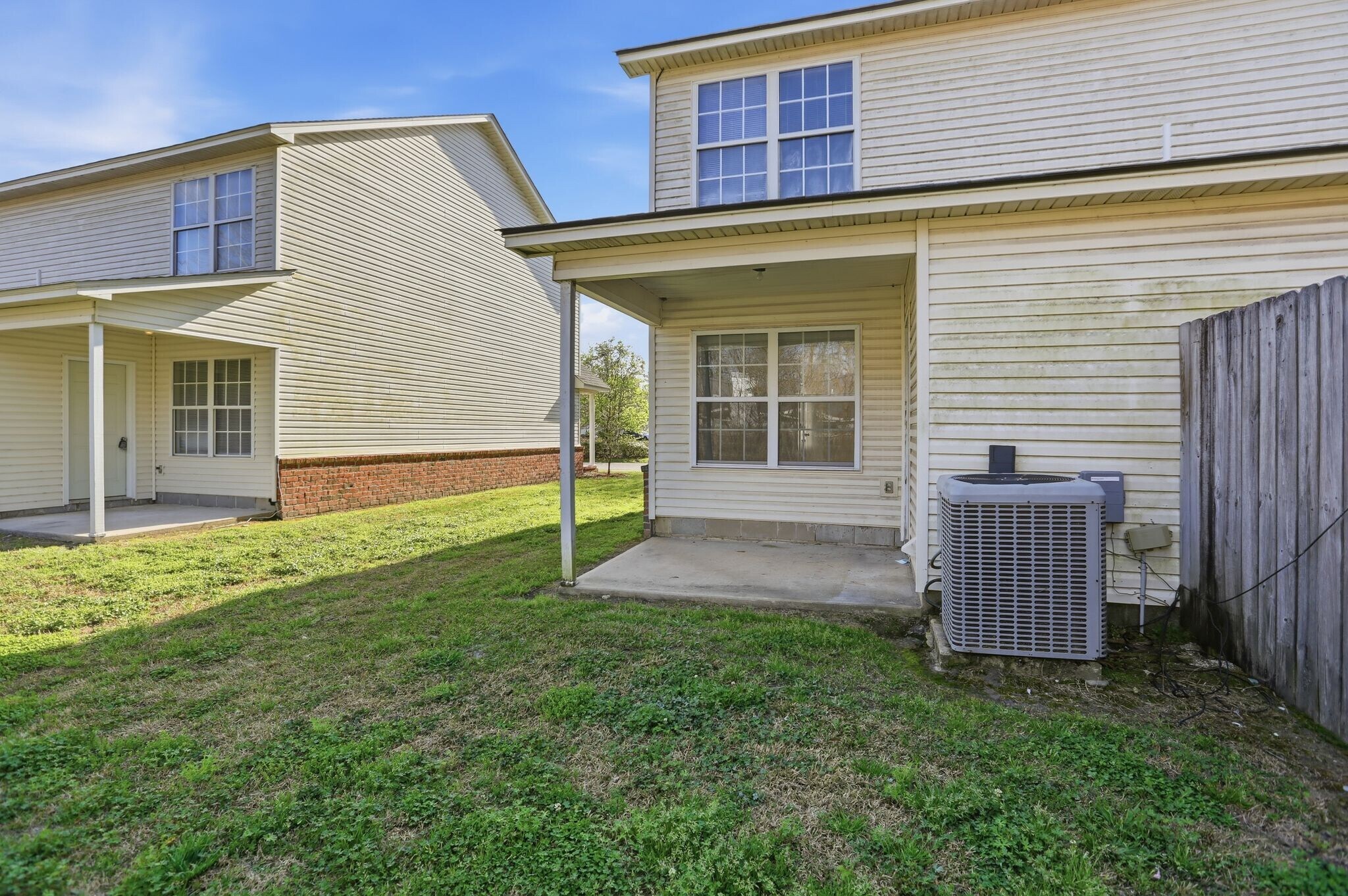 Building Photo - 4040 Cedars Pkwy