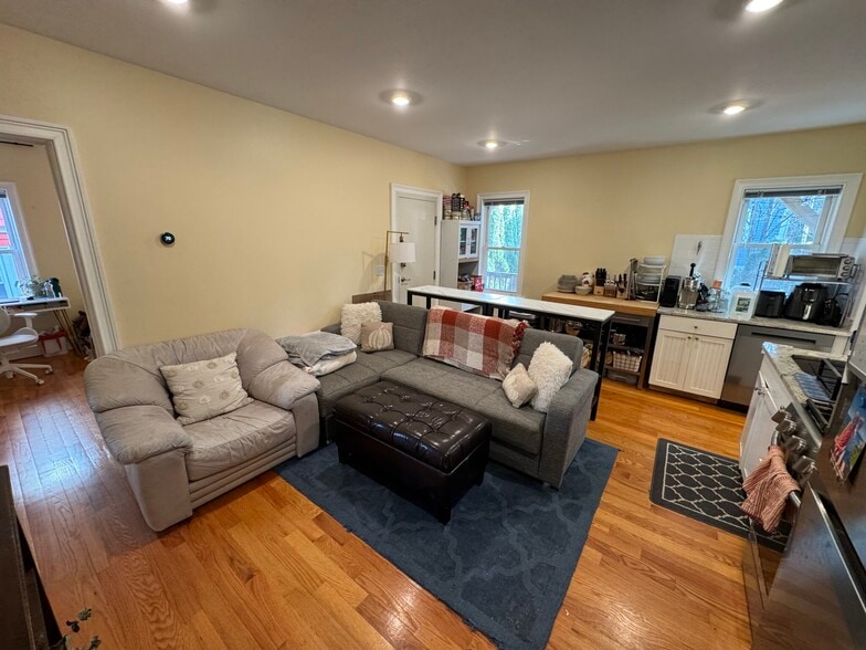 Building Photo - 30 Cambridge Terrace