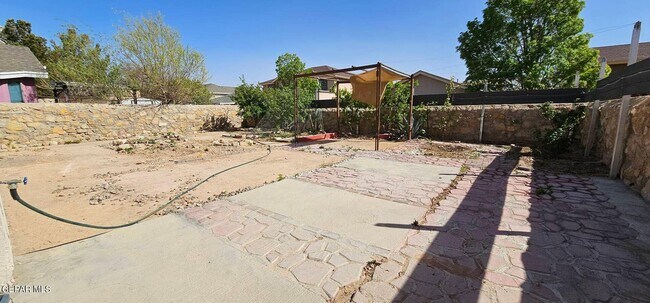 Building Photo - 13278 Emerald Creek Dr