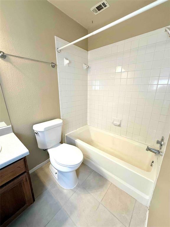 Building Photo - 502 Dewberry Dr