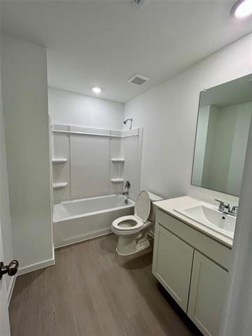 Building Photo - 1800 Ventasso Blvd