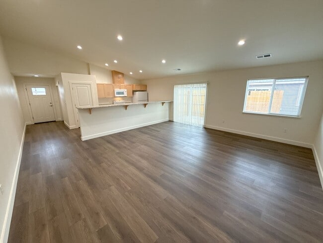 Building Photo - 4251-4253 Wyoming Street