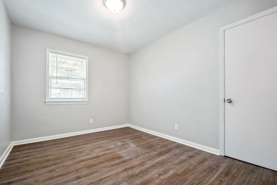 Building Photo - 26 Bayou Ave