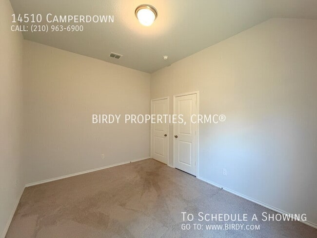 Building Photo - "Spacious 4-Bedroom Haven with 3 Full Bath...