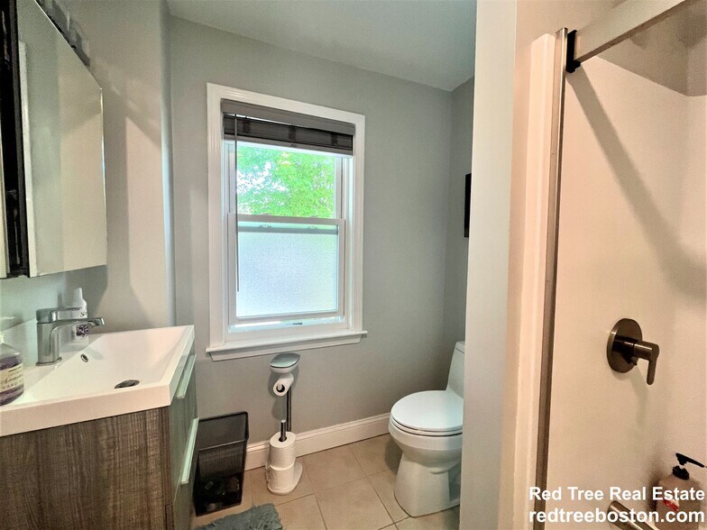 Building Photo - 43 West St