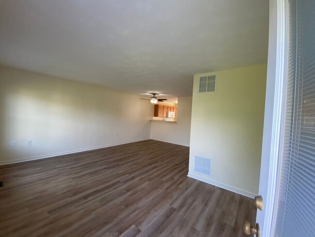 Building Photo - Renovated Home with Open Floor Plan, NEW L...