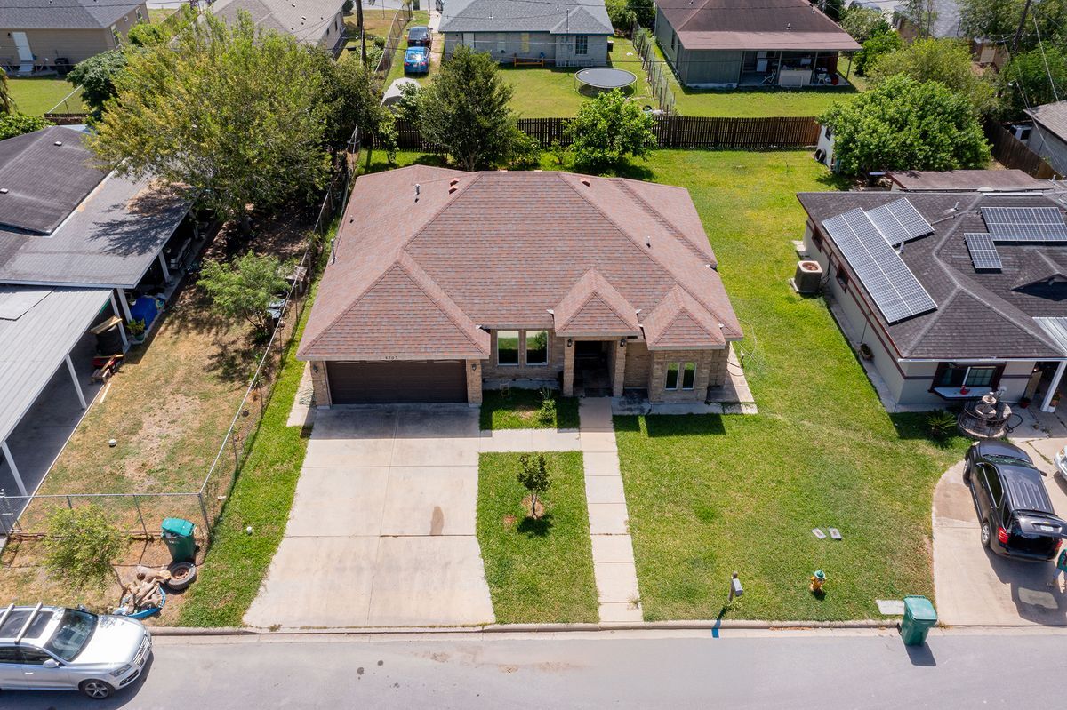 Building Photo - 6707 S Rios St