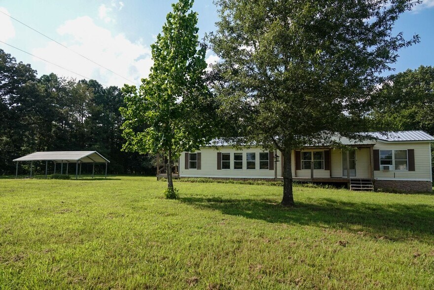 Primary Photo - 1450 Bruce Rd