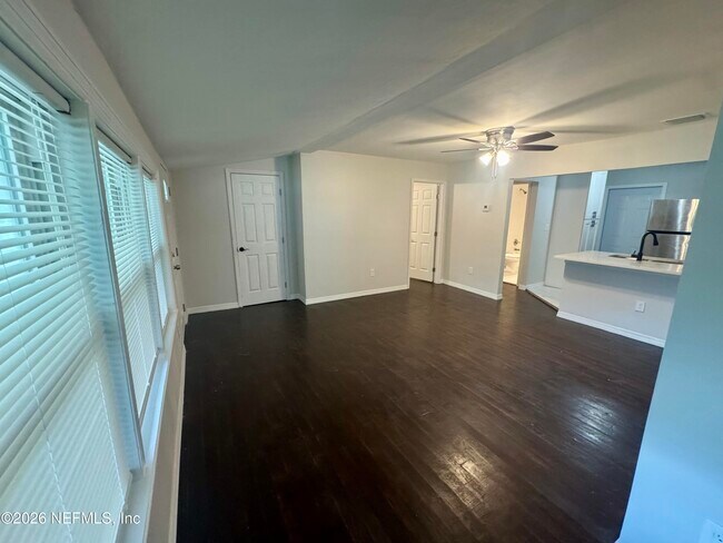 Building Photo - 379 Orange Ave