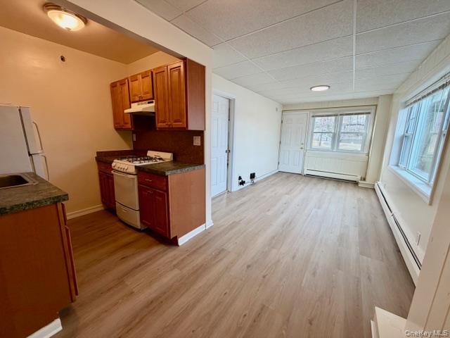 Building Photo - 185 E Lake Blvd