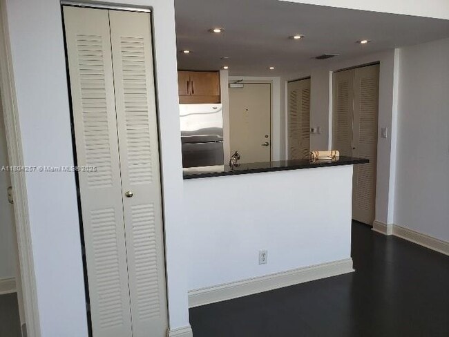 Building Photo - 111 E Flagler St
